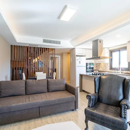 Private Pool In Central Location For 6 People, Izmir - Awz 106 וילה *